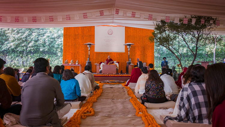 Его Святейшество Далай-лама дарует учения по просьбе фонда  «Видьялока». Фото: Тензин Чойджор (офис ЕСДЛ)