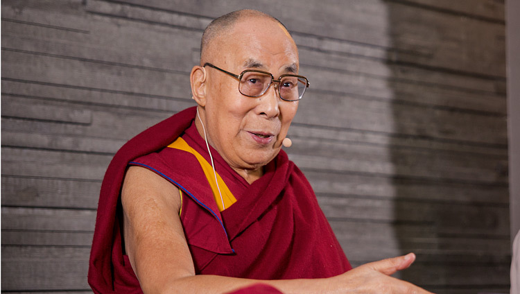 Его Святейшество Далай-лама во время пресс-конференции. Фото: Малин Килстрем/IM.
