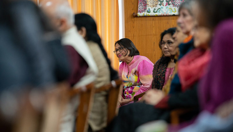 Во время встречи Его Святейшества Далай-ламы с предпринимателями и выпускниками института управления. Фото: Тензин Чойджор (офис ЕСДЛ).