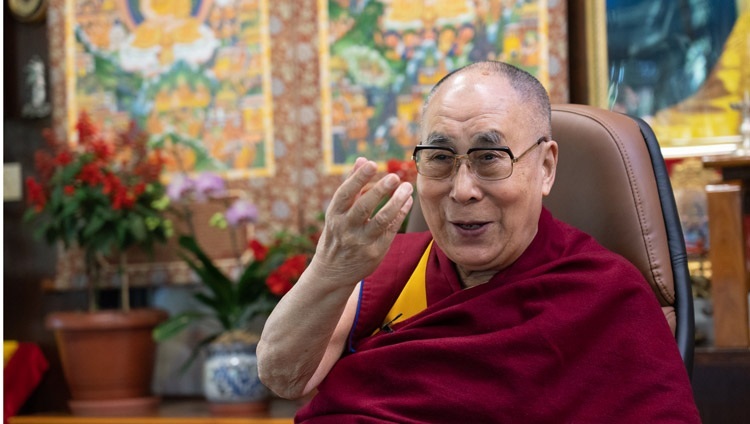 Его Святейшество Далай-лама участвует в диалоге на тему «Сострадание и милосердие – общие ценности в исламе и буддизме». Дхарамсала, штат Химачал-Прадеш, Индия. 28 сентября 2020 г. Фото: дост. Тензин Джампхел.