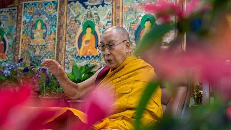 По просьбе буддистов из Тайваня Его Святейшество Далай-лама дарует учение по «Сутре сердца». Дхарамсала, штат Химачал-Прадеш, Индия. 1 мая 2021 г. Фото: дост. Тензин Джампхел.