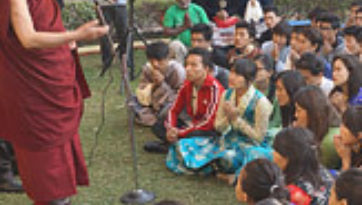 В Дели Далай-лама побеседовал с тибетскими студентами и дал интервью монгольскому телевидению