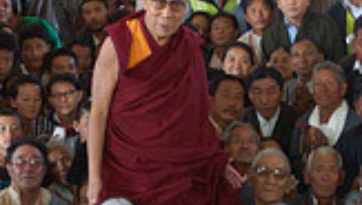 Далай-лама покинул Билакуппе и отправился в Бангалор