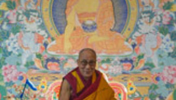 Далай-лама обратился к мьянманским монахам с призывом остановить насилие