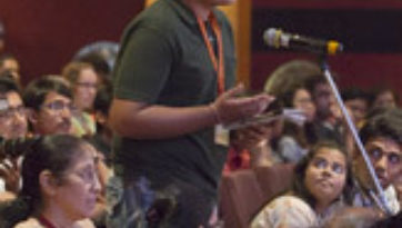 Жить, любить, смеяться и умирать по-буддийски – четвертый день визита Далай-ламы в Мумбаи