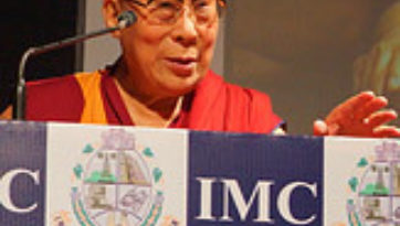 Далай-лама провел беседу о светской этике c членами Индийской торговой палаты