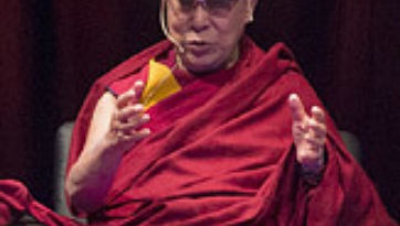 Далай-лама принял участие в симпозиуме «Нейропластичность и исцеление» в университете Алабамы и посетил известную баптистскую церковь