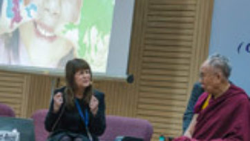 В Дели прошел второй день конференции «Наука, нравственность и образование» с участием Далай-ламы