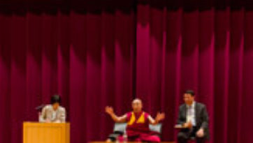 Далай-лама побеседовал с членами Японской ассоциации врачей