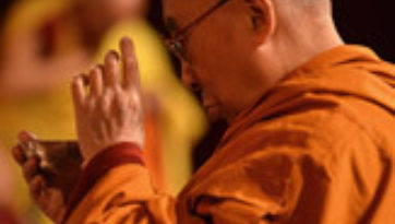 Далай-лама выразил соболезнования в связи с наводнением в индийском штате Джамму и Кашмир