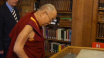Визит Далай-ламы в Оксфорд: история фотографии в Тибете, встречи, интервью и перелет в Кембридж