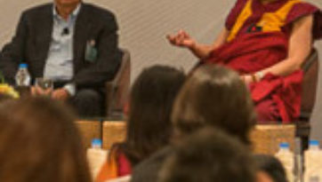 В Бангалоре Далай-лама встретился с членами «Индийской благотворительной инициативы»