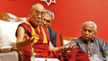 Далай-лама выступил с обращением на конференции в Национальном институте психического здоровья и нейронауки в Бангалоре