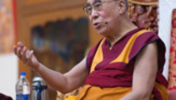 Далай-лама провел предварительные учения в тантрическом монастыре Гьюдмед