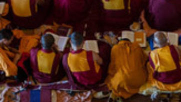 Четвертый день учений по 18 коренным текстам и комментариям традиции Ламрим