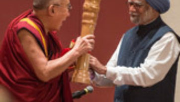 Торжество в Дели в честь прошедшего 80-летия Далай-ламы