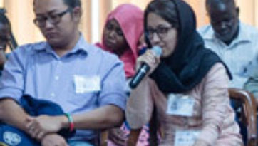 Далай-лама встретился с участниками программы «Юные лидеры» Института мира США