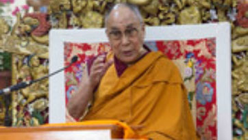 В Дхарамсале прошел второй день учений Далай-ламы по поэме Шантидевы «Путь бодхисаттвы» для группы индийских буддистов
