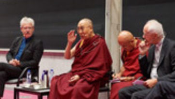 Далай-лама принял участие в межконфессиональной встрече в Лувенском католическом университете
