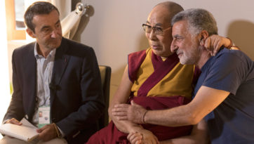 Далай-лама прочел публичную лекцию о мире на земле и дружбе народов в Таормине