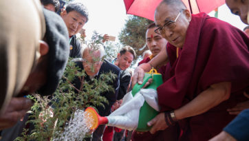 Далай-лама завершил учения в Таванге и прочел публичную лекцию