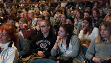 Во Франкфурте Далай-лама встретился со студентами и прочел публичную лекцию
