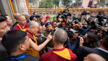 Далай-лама совершил паломничество к храму Махабодхи в Бодхгае