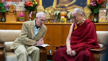 Первый день диалога Далай-ламы с учеными на тему «Сострадание, взаимосвязь и преобразование»
