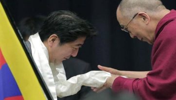 Далай-лама выразил сочувствие в связи с уходом в отставку премьер-министра Японии Синдзо Абэ