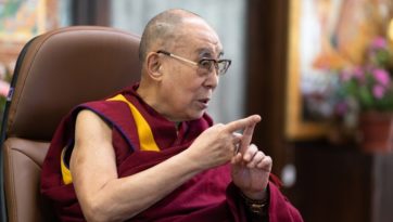 Далай-лама прочитал лекцию на тему «Трудиться сообща ради мира во всем мире»