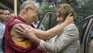 Его Святейшество Далай-лама поздравил Нэнси Пелоси