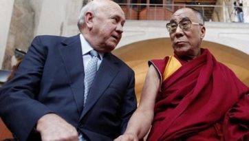 Далай-лама выразил соболезнования семье Фредерика де Клерка