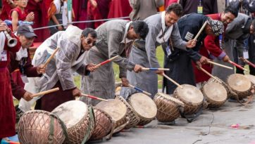 Далай-лама даровал посвящение Авалокитешвары в Ладаке