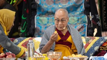 Далай-лама встретился с мусульманской общиной Ладака