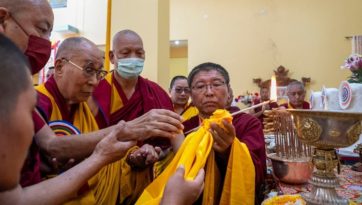 Далай-лама торжественно открыл колледж Кхамгар Друк Дхармакара в Таши Джонге