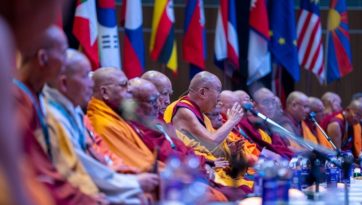 Далай-лама принял участие в открытии Первого Международного форума Сангхи