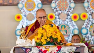 Далай-лама выразил соболезнования в связи с землетрясением в Японии