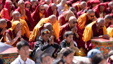 Далай-лама даровал учения по «Восьми строфам о преобразовании ума» и «Песне о четырех памятованиях»