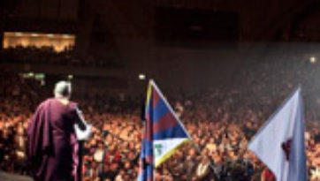 Его Святейшество Далай-лама прибыл в Польшу