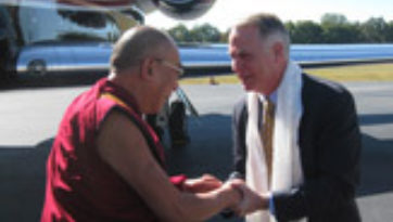 Далай-лама освятил новый храм института Дрепунг Лоселинг в Атланте