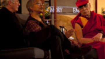 Ричард Гир принял участие в диалоге с Далай-ламой об ответственности художника