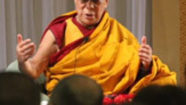 Далай-лама дал учения по основным понятиям буддизма