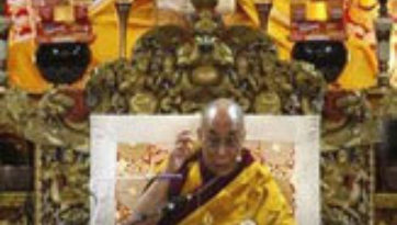 Рекордное число паломников из России примут участие во встрече с Далай-ламой