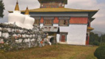 Его Святейшество Далай-лама начал затворничество в историческом монастыре Ташидинг