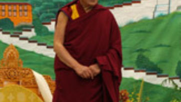 Его Святейшество Далай-лама обратился к членам тибетской общины и побеседовал с китайскими студентами и учеными