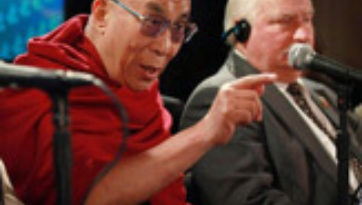 Его Святейшество Далай-лама принял участие в XII Всемирном саммите лауреатов Нобелевской премии мира