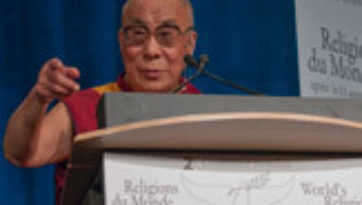 Далай-лама подчёркивает значение гармонии в отношениях между религиями и светской этики во время своего визита в Монреаль