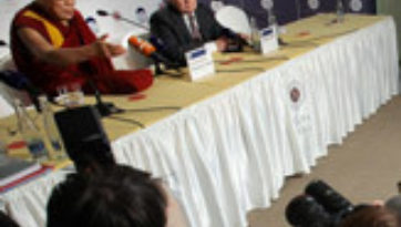 Открытый, свободный и демократический Китай очень важен для Азии