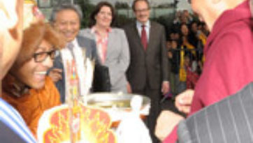 Далай-лама прибыл в Лондон