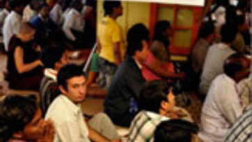 Далай-лама проведет 10 дней в Великобритании